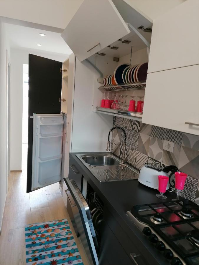 Retroscena Apartment In Centro Civitanova Marche Esterno foto